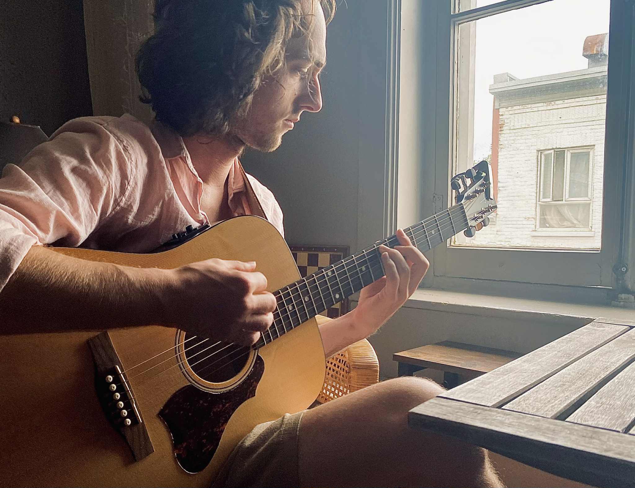 Image de yannick a la guitare